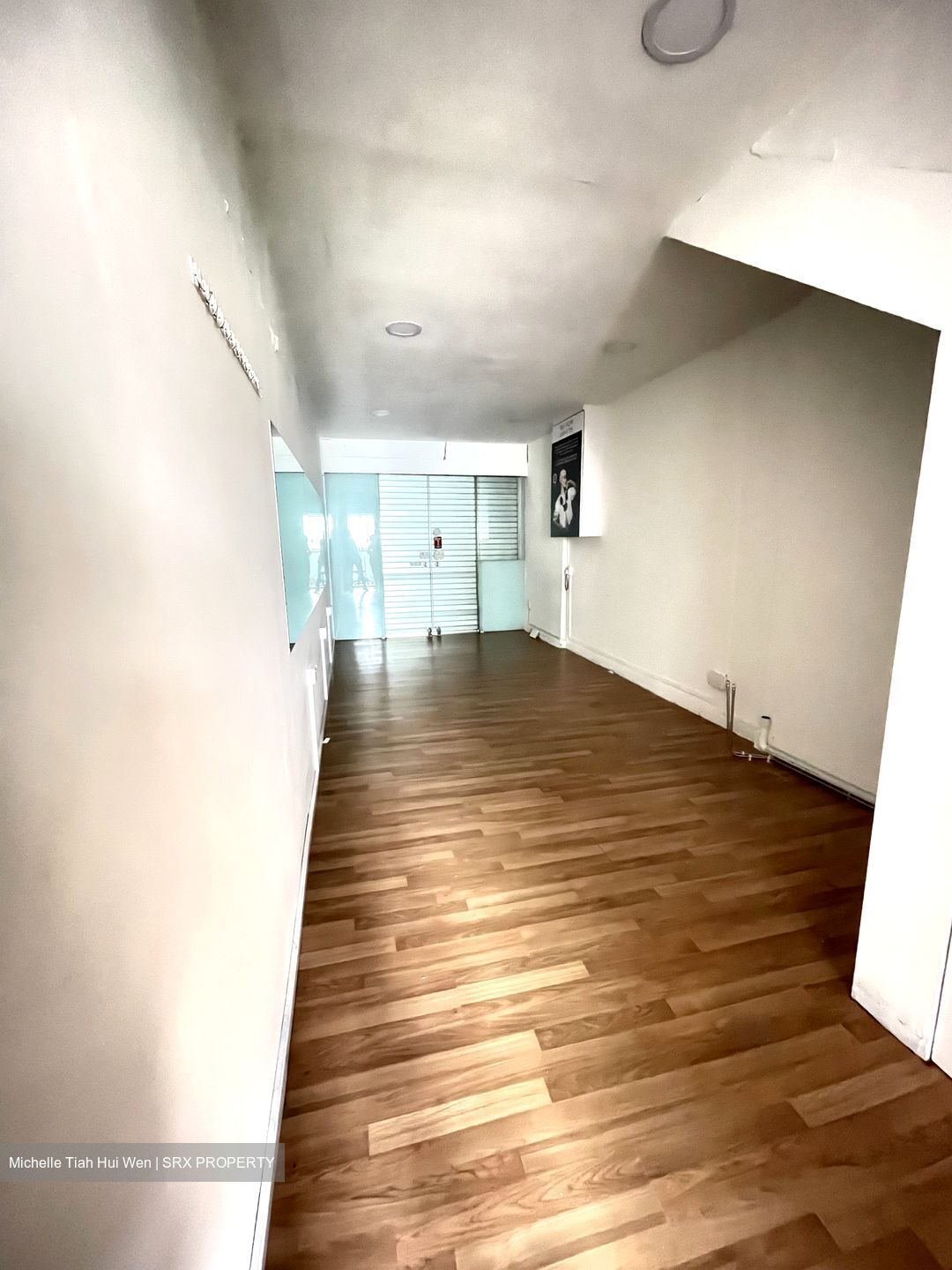 Hougang Avenue 1 (D19), Shop House #465693301